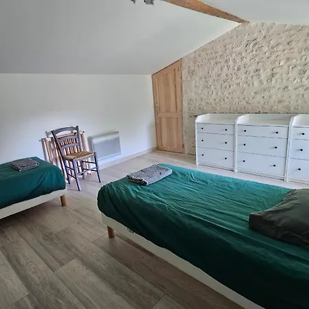 Familial De 5 Personnes Сasa de vacaciones Coulon