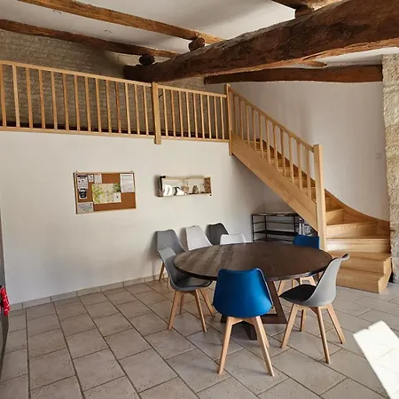 Familial De 5 Personnes Coulon