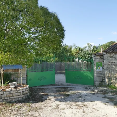 Familial De 5 Personnes * Coulon